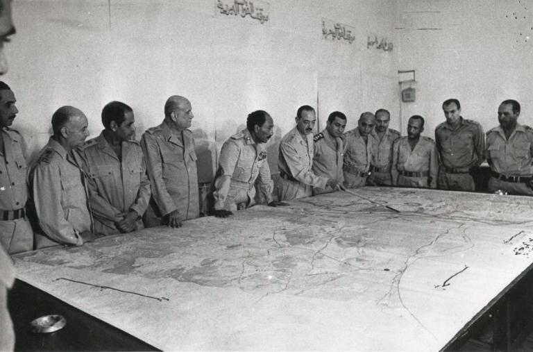 Egyptian President Sadat meets with generals during the 1973 October War. 