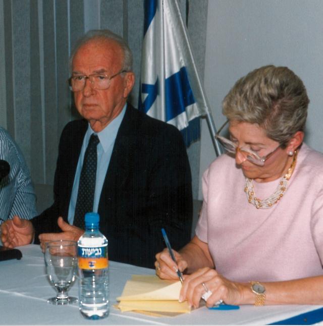 Barbi Weinberg and Israeli Prime Minister Yitzakh Rabin - source: The Washington Institute