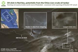 An oil slick in the Red Sea, possibly caused by attack on Chios Lion. Source:  Conflict and Environment Observatory.