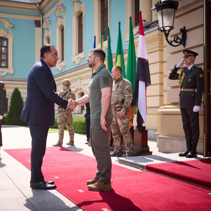 Egyptian prime minister Mostafa Madbouly greets Ukrainian president Volodimir Zelensky in Kyiv in 2023 - source: Reuters