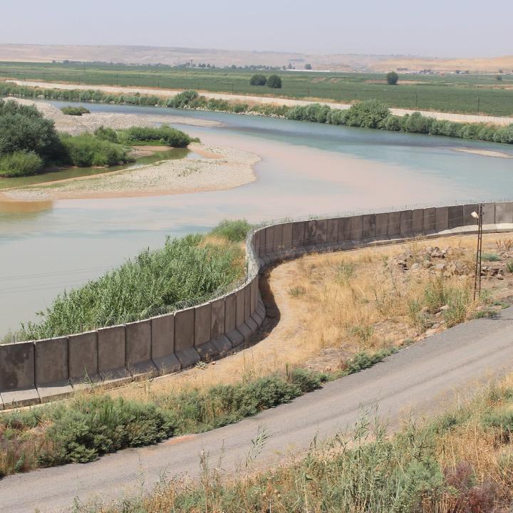 Turkey-Syria border wall