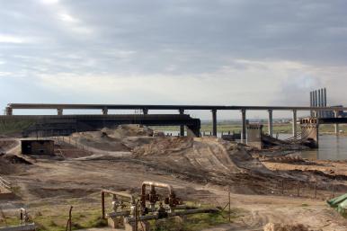 Oil pipeline, al-Fatah bridge, Iraq